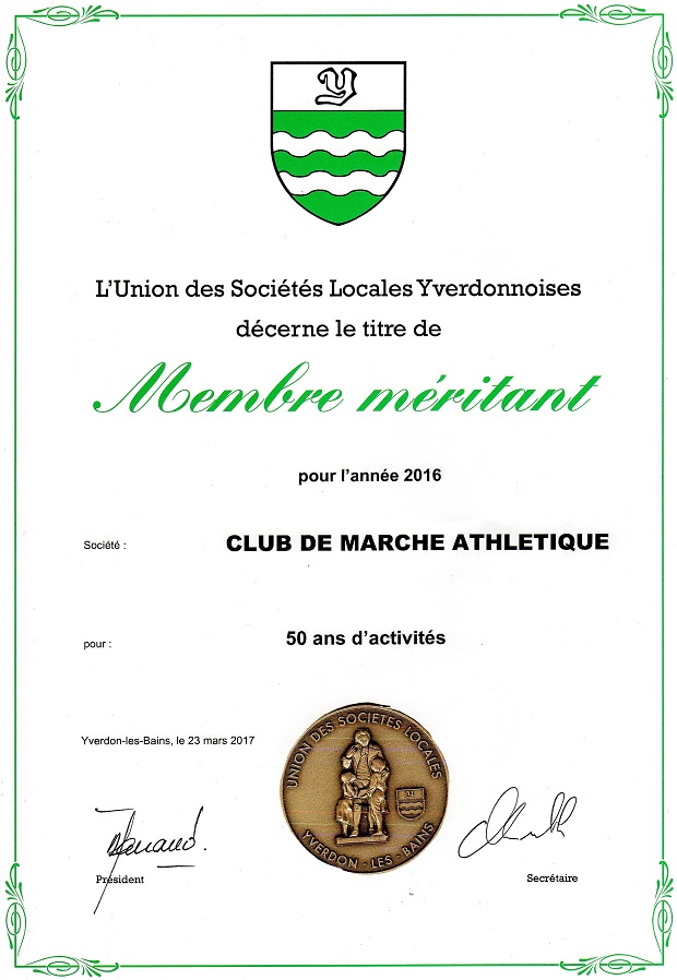 Le dipl&ocirc;me et la m&eacute;daille qui r&eacute;compensent le CM Yverdon.